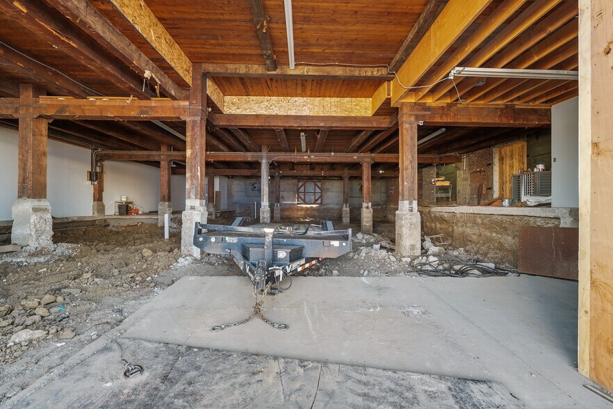 More Photos Of 316 Front St, Medford Specialty For Sale