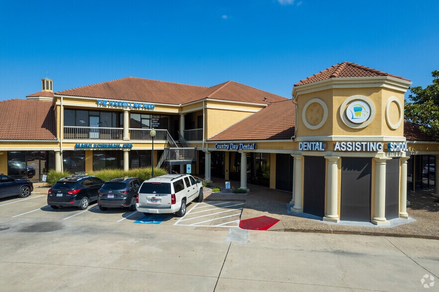 Primary Photo Of 4255 Bryant Irvin Rd, Fort Worth Medical For Lease