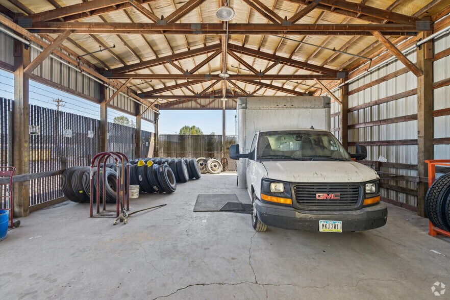 More Photos Of 3923 Old Salem Rd NE, Albany Truck Terminal For Sale