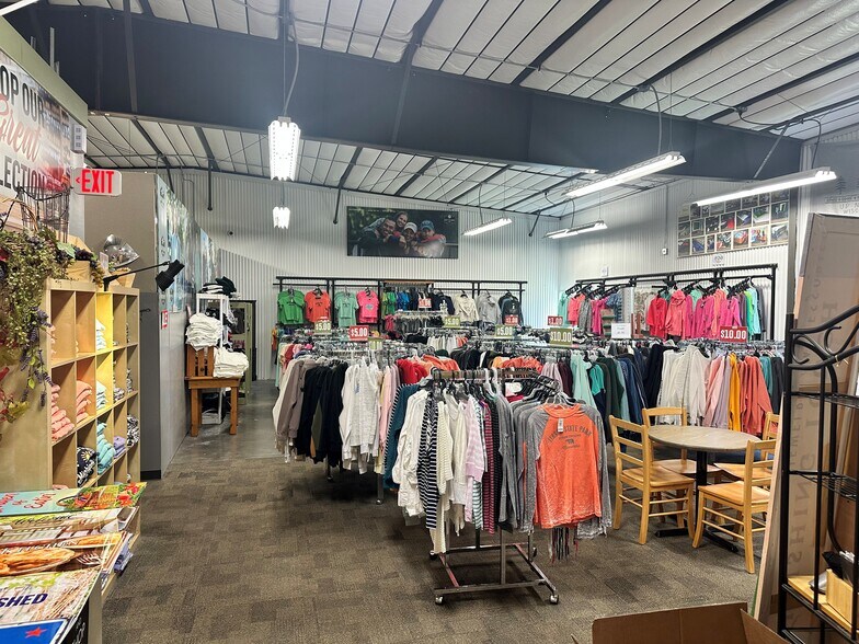 More Photos Of N5750 White St, Glen Flora General Retail For Sale
