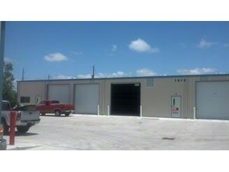 More Photos Of 1821 Dickinson Ave, Dickinson Warehouse For Lease