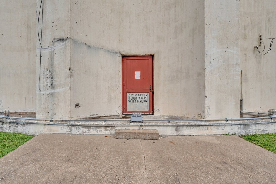 More Photos Of 1121 Quincy St, Topeka Land For Sale