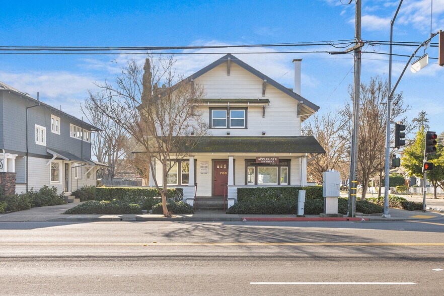 Primary Photo Of 700 College Ave, Santa Rosa Office For Sale