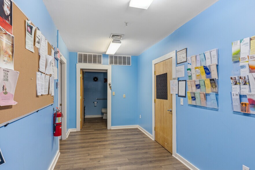 More Photos Of 36 Carpenter Street St, Keene Office For Sale