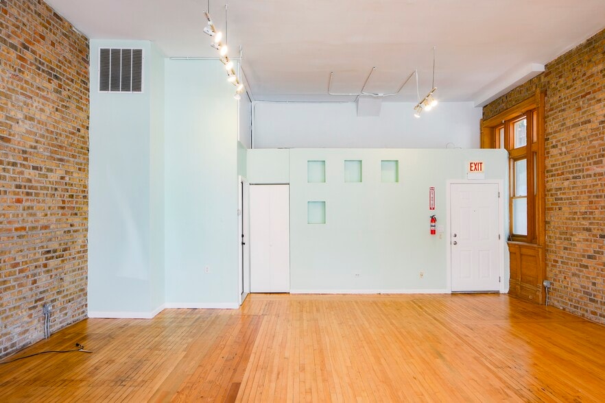 More Photos Of 1925 W Division St, Chicago Apartments For Sale