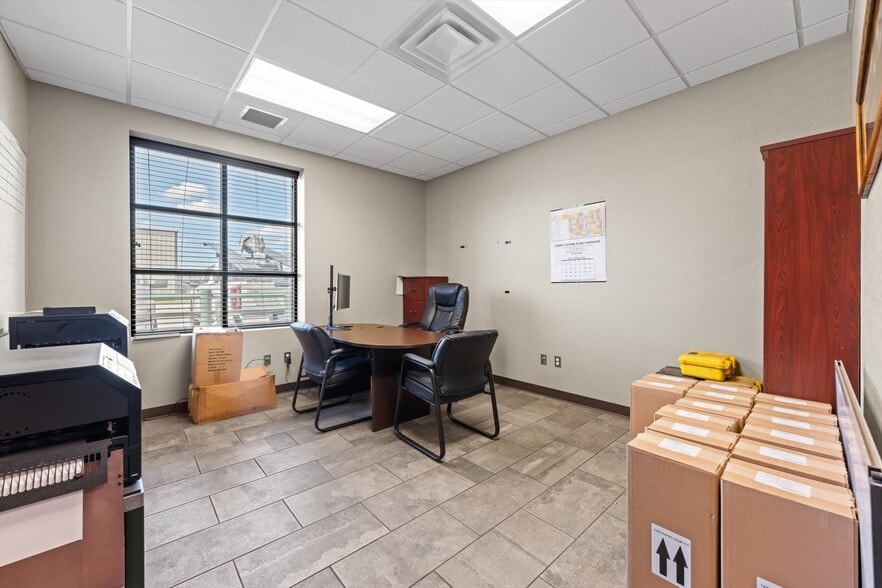 More Photos Of 13020 S Sunnylane Rd, Moore Industrial For Lease