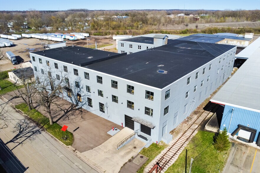 More Photos Of 1811 Factory St, Kalamazoo Manufacturing For Sale