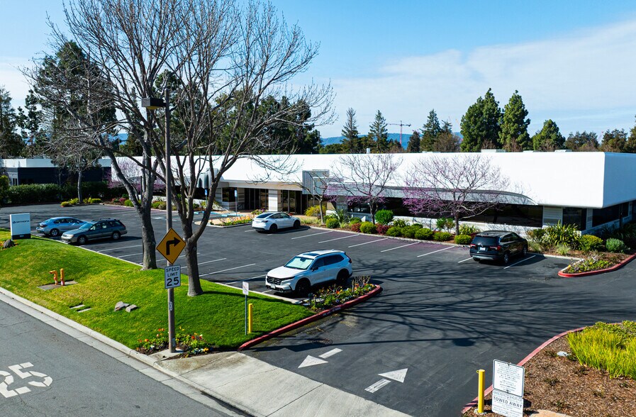 Primary Photo Of 501 Mercury Dr, Sunnyvale Research And Development For Lease