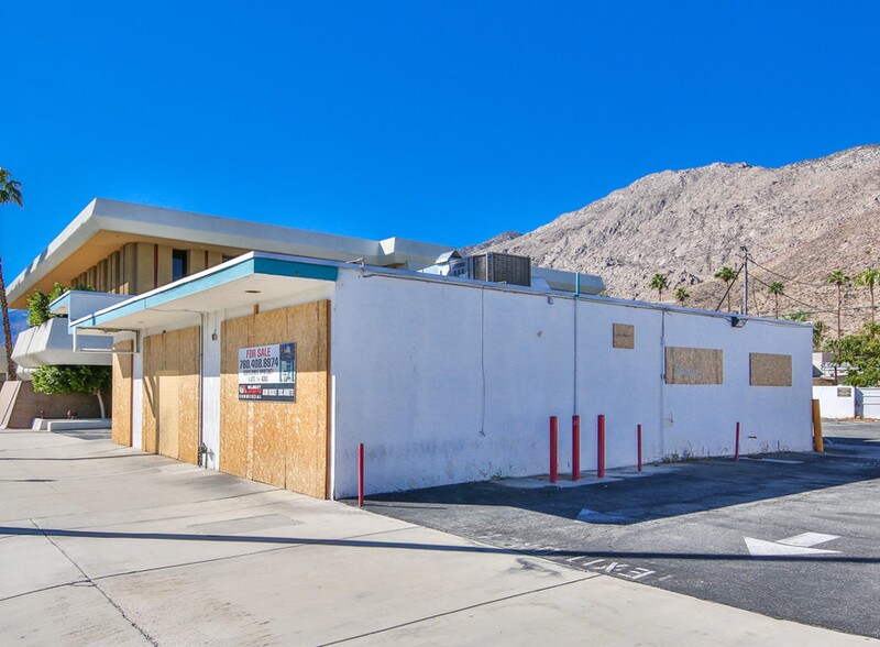 More Photos Of 311 N Indian Canyon Dr, Palm Springs General Retail For Sale