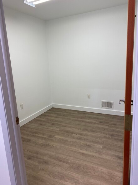 More Photos Of 801 Lacey Rd, Forked River Office For Sale
