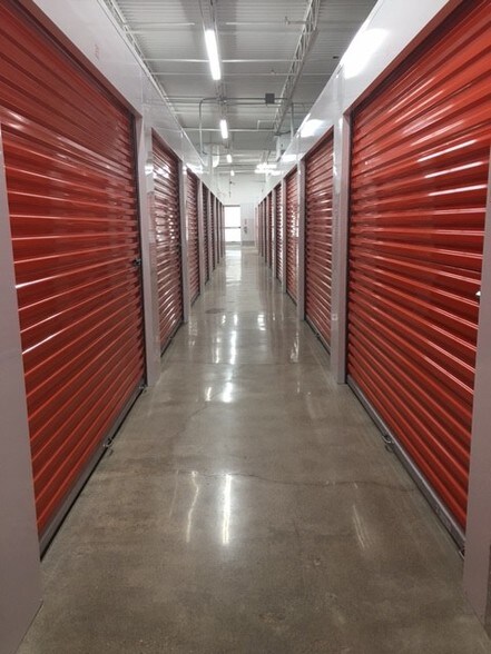 More Photos Of 58872-58944 Van Dyke Rd, Washington Unknown For Lease