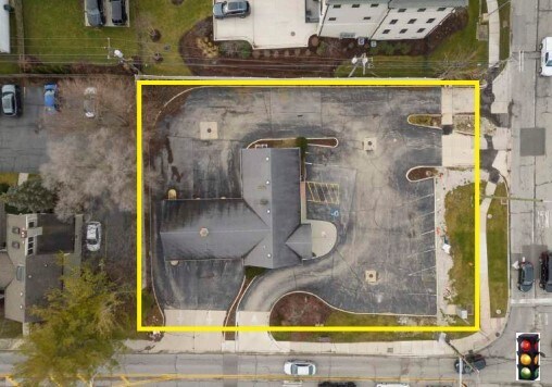 More Photos Of 507 S Washington St, Naperville General Retail For Lease