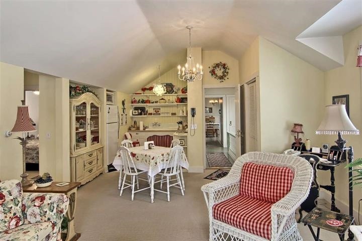 More Photos Of 230 Wellington St, Traverse City Hospitality For Sale