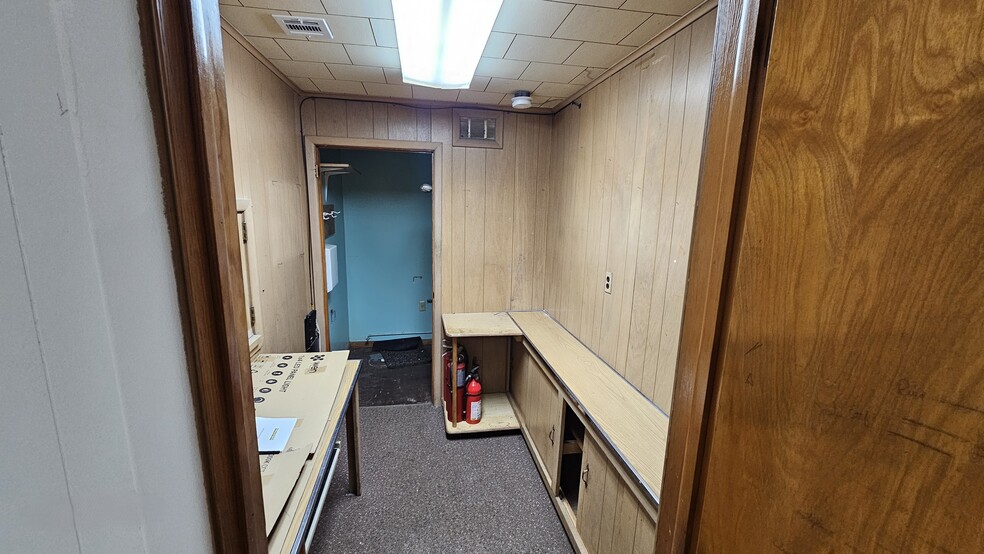 More Photos Of 403 Broad St, Bloomfield Schools For Sale