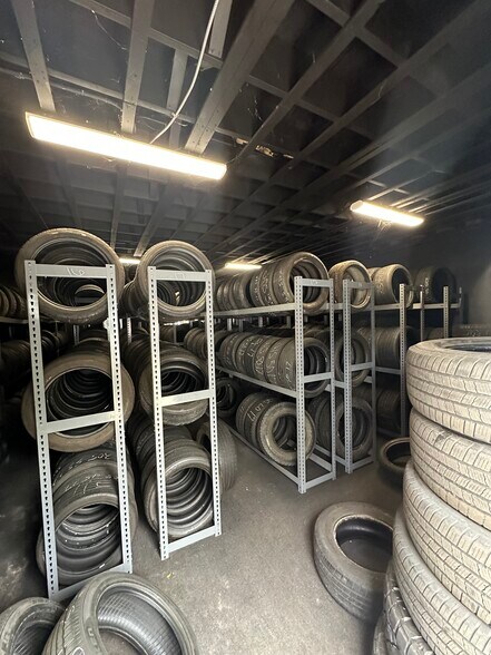 More Photos Of 2501 Sanford Ave, Sanford Auto Repair For Sale