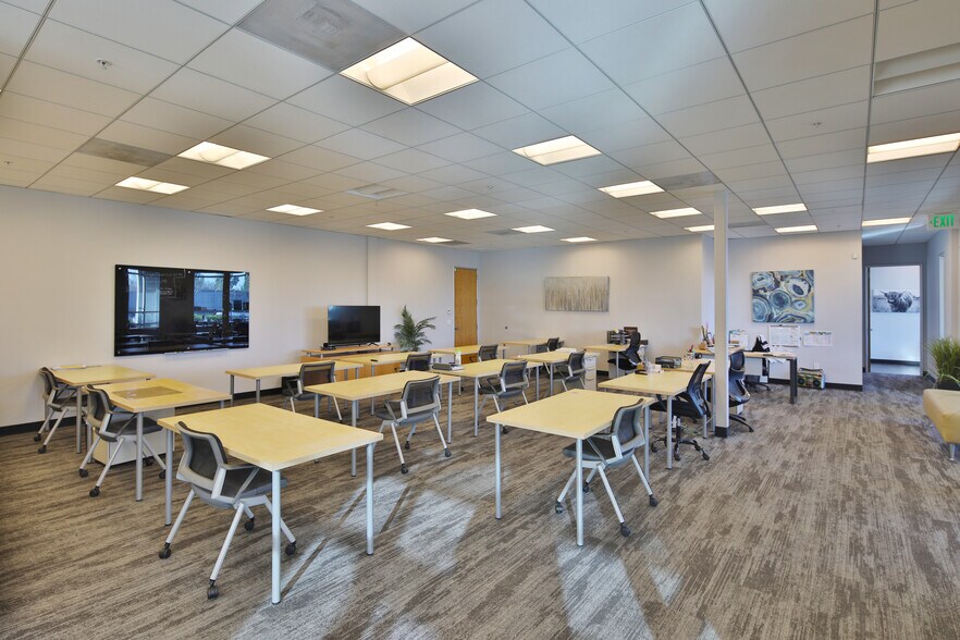 More Photos Of 2239-2245 W 190th St, Torrance Loft Creative Space For Sale