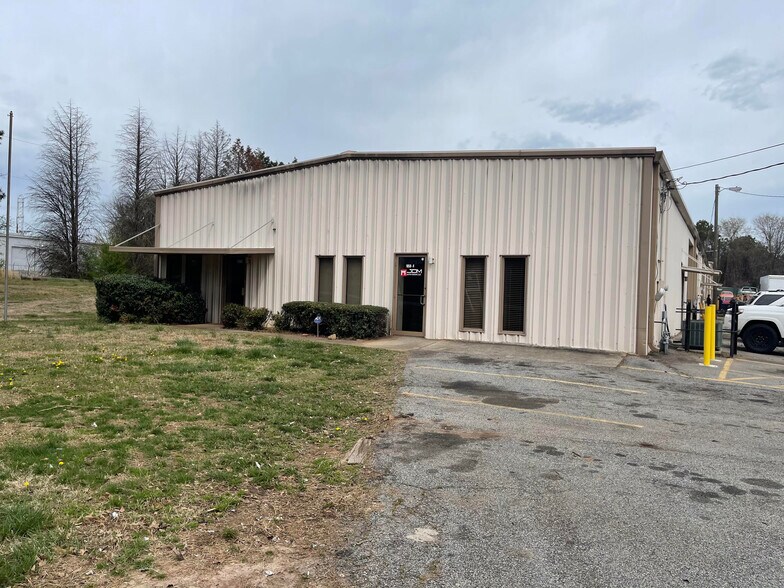 More Photos Of 1850 Joy Lake Rd, Morrow Warehouse For Lease