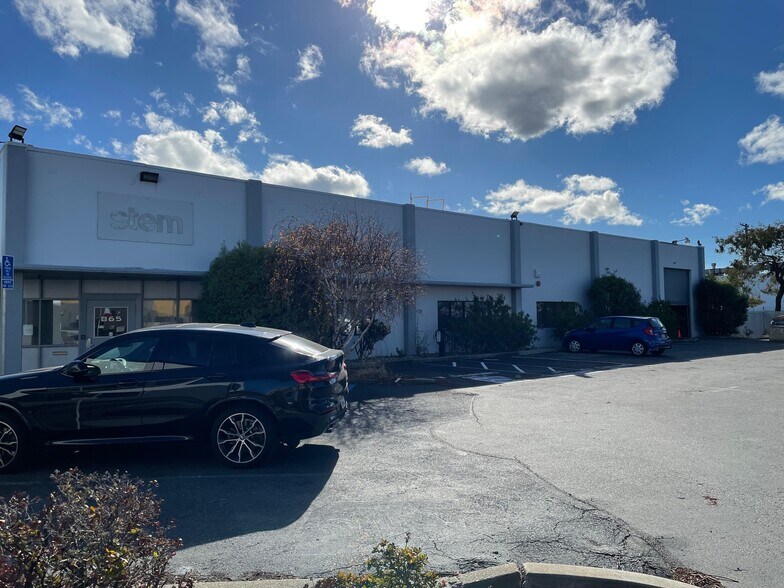 Primary Photo Of 865 Hinckley Rd, Burlingame Warehouse For Lease