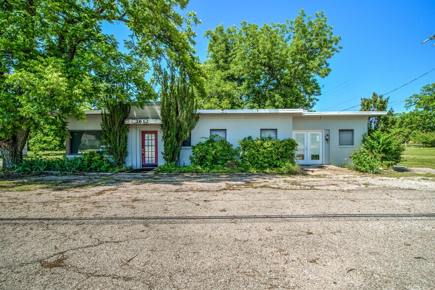 More Photos Of 2600 Arlington St, Ada Office Residential For Sale