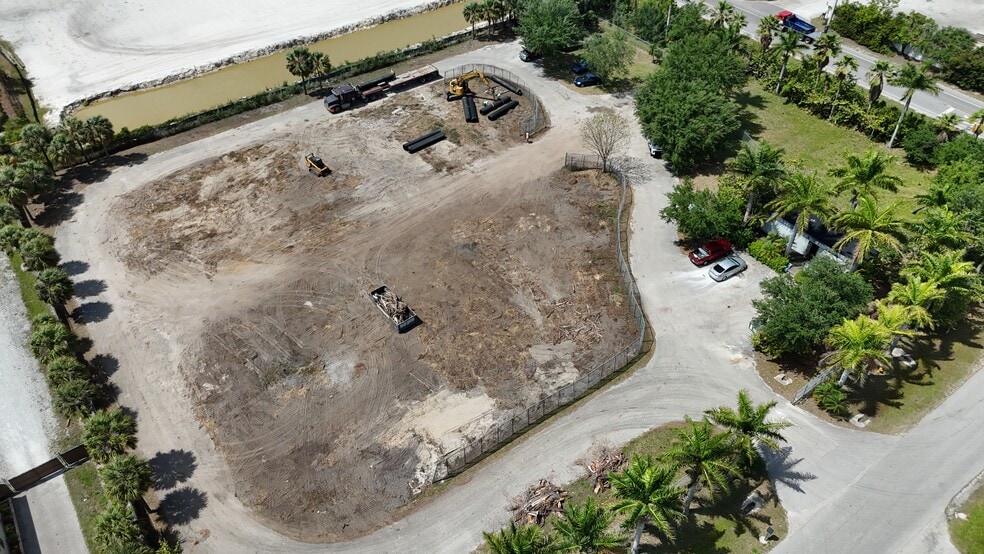 More Photos Of 3401 Old Metro Pky, Fort Myers Land For Lease