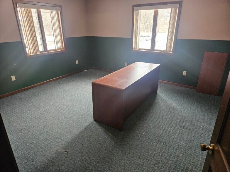 More Photos Of 4135 Old William Penn Hwy, Monroeville Light Manufacturing For Lease