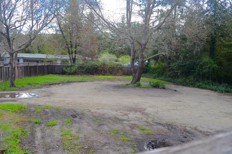 More Photos Of 5800 Valley Dr, Felton Apartments For Sale