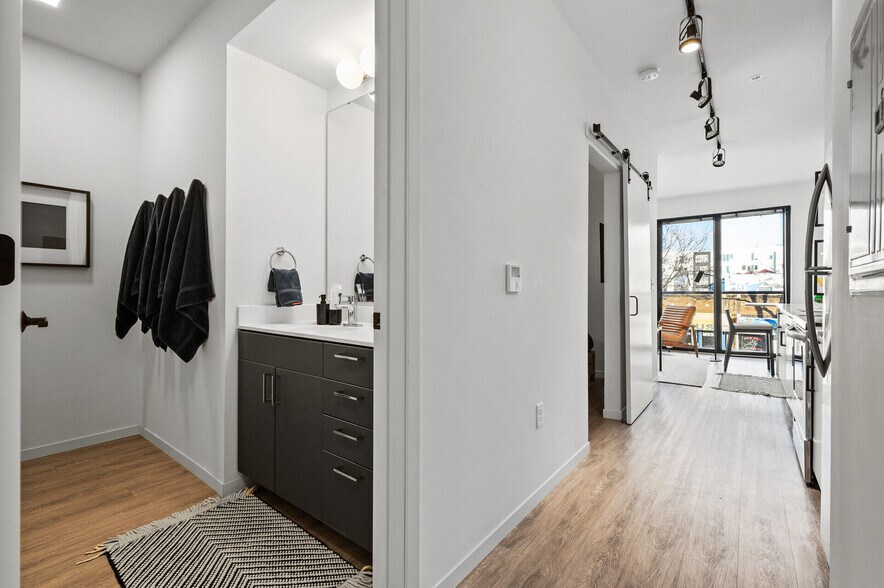 More Photos Of 2640 Nicollet Ave, Minneapolis Apartments For Sale