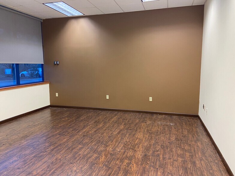 More Photos Of 1101 Opal Ct, Hagerstown Medical For Lease