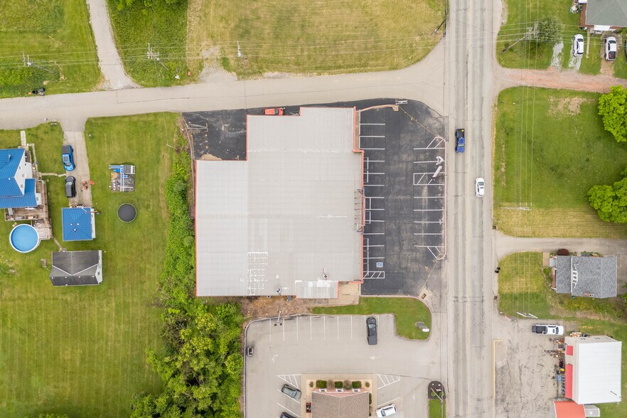 More Photos Of 6027 National Pike, Grindstone Freestanding For Lease