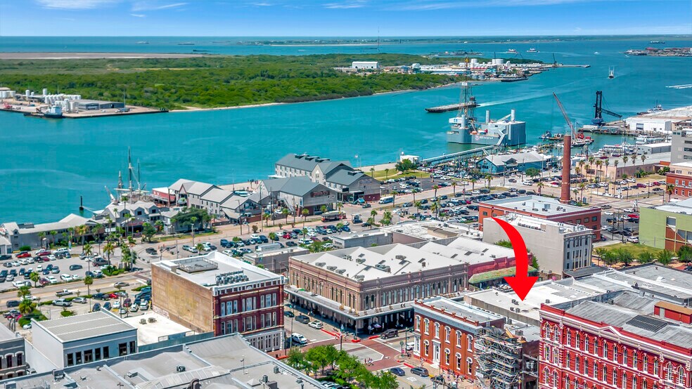 More Photos Of 2119 Strand St, Galveston Freestanding For Sale