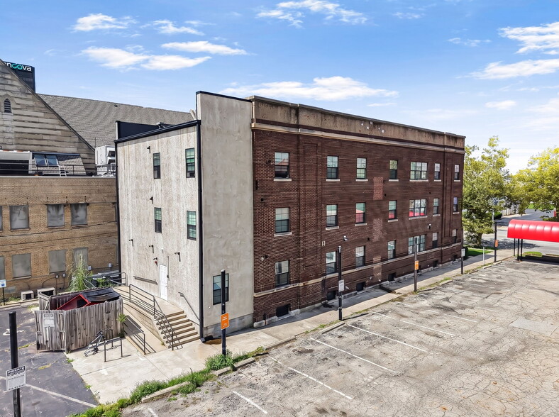 More Photos Of 595 E Broad St, Columbus Apartments For Sale