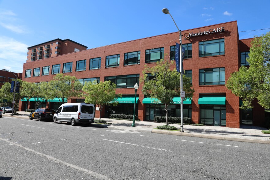 More Photos Of 1010 Park Ave, Baltimore Office For Lease