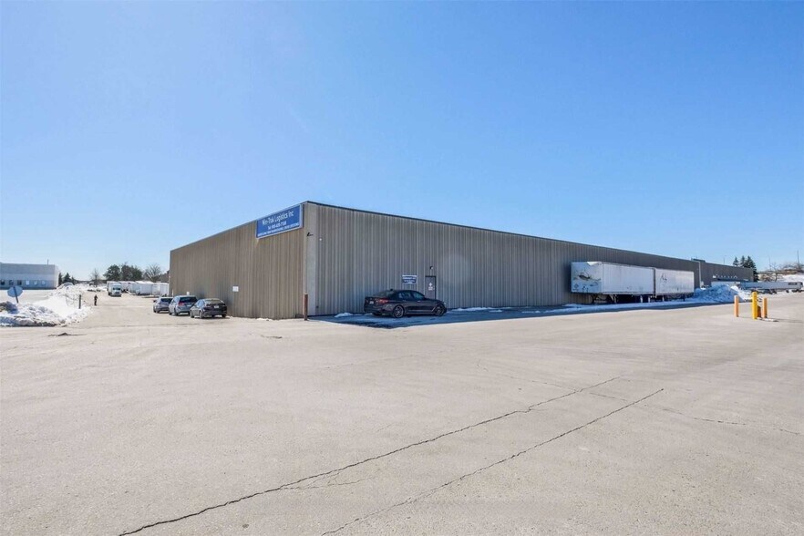 More Photos Of 5600 Finch Ave, Toronto Warehouse For Lease