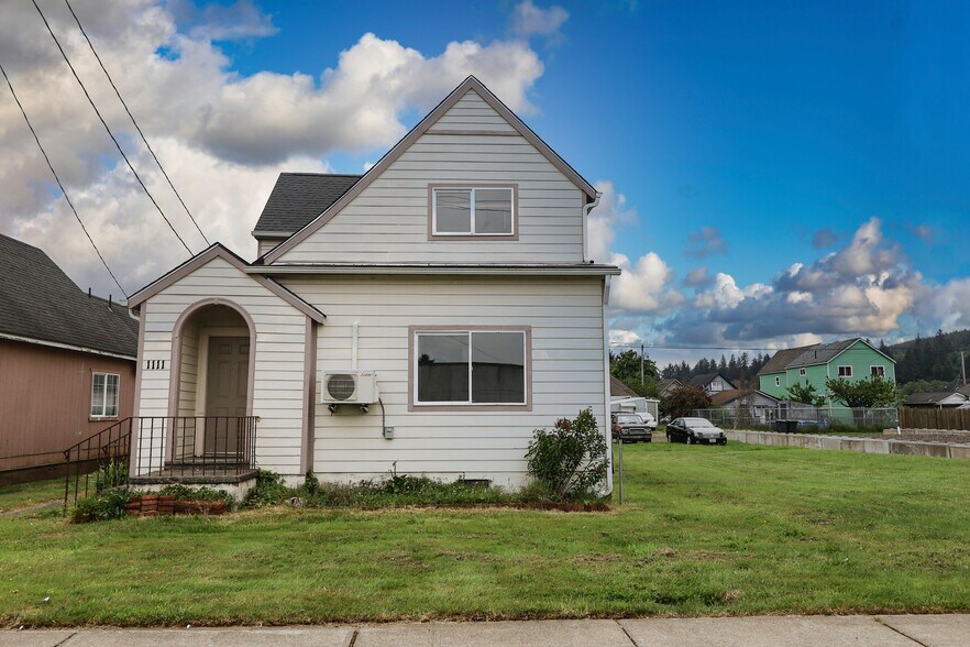 Primary Photo Of 1111 Chenault Ave, Hoquiam Apartments For Sale