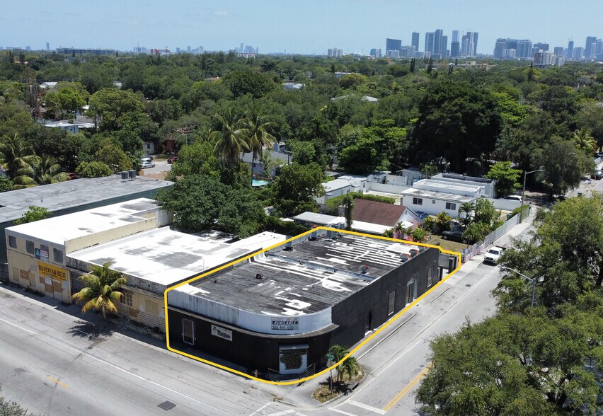 More Photos Of 360 NW 71st St, Miami Flex For Sale