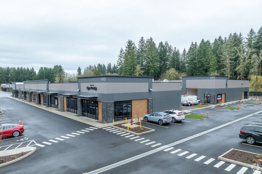 More Photos Of 6923 NW Friberg Strunk St, Camas Unknown For Lease