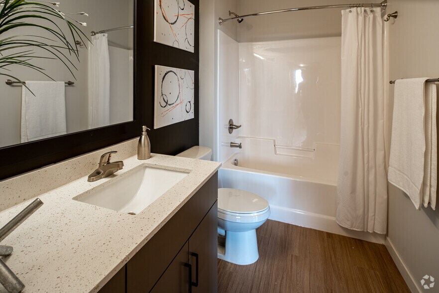 More Photos Of 1725 Nicollet Ave, Minneapolis Apartments For Lease