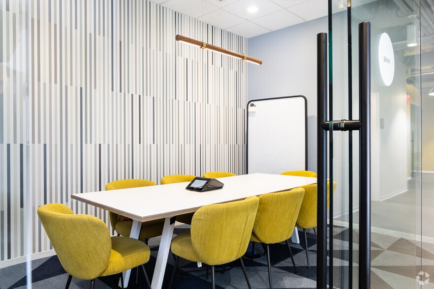 More Photos Of 500 E Main St, Norfolk Coworking Space