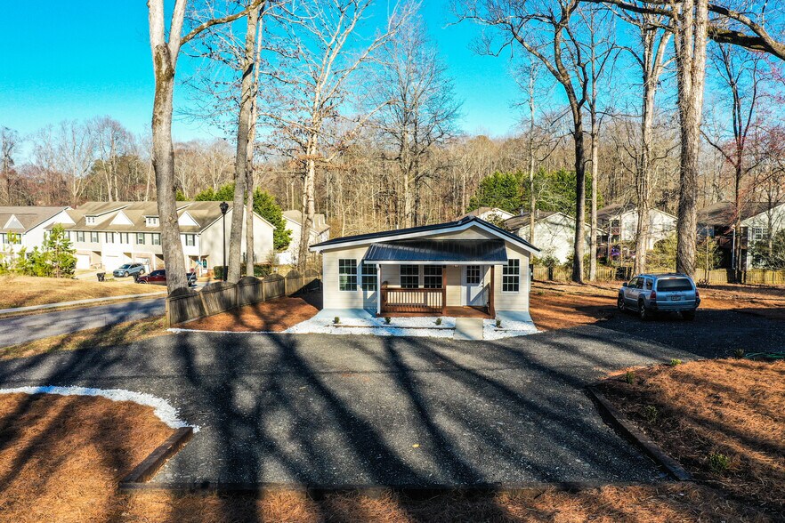 More Photos Of 643 Highway 9 S, Dawsonville Office Residential For Sale