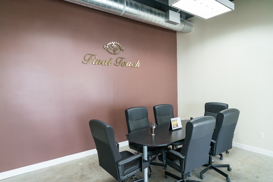 More Photos Of 4555 S Everett Ave, Vernon Manufacturing For Lease