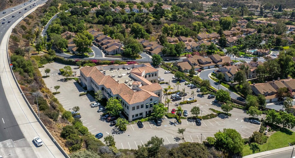 More Photos Of 816 Camarillo Springs Rd, Camarillo Medical For Lease