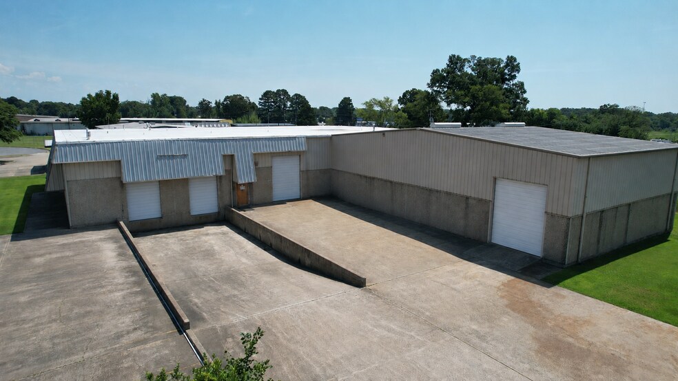 More Photos Of 3409 Industrial Dr, North Little Rock Warehouse For Lease
