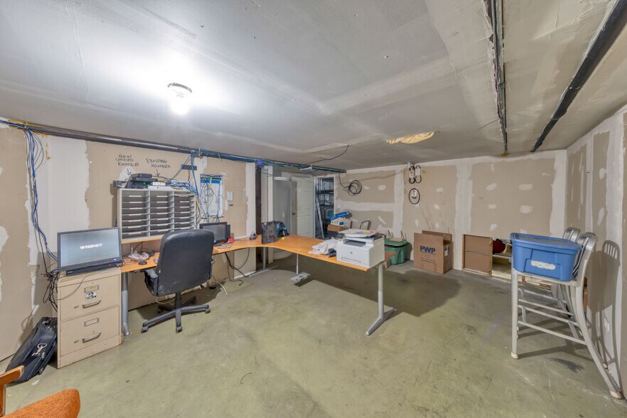 More Photos Of 1375-1373 N Milwaukee Ave, Chicago Storefront Retail Residential For Sale