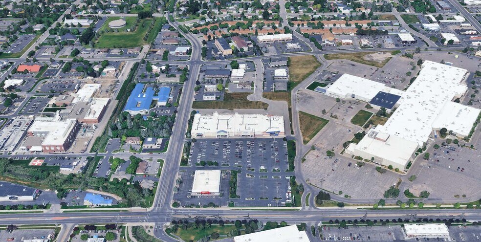 More Photos Of 2455 E 25th St, Idaho Falls General Retail For Lease