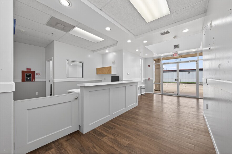 More Photos Of 8525 Queenston Blvd, Houston Freestanding For Sale