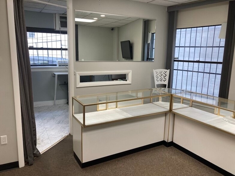 More Photos Of 333 Washington St, Boston Office For Sale