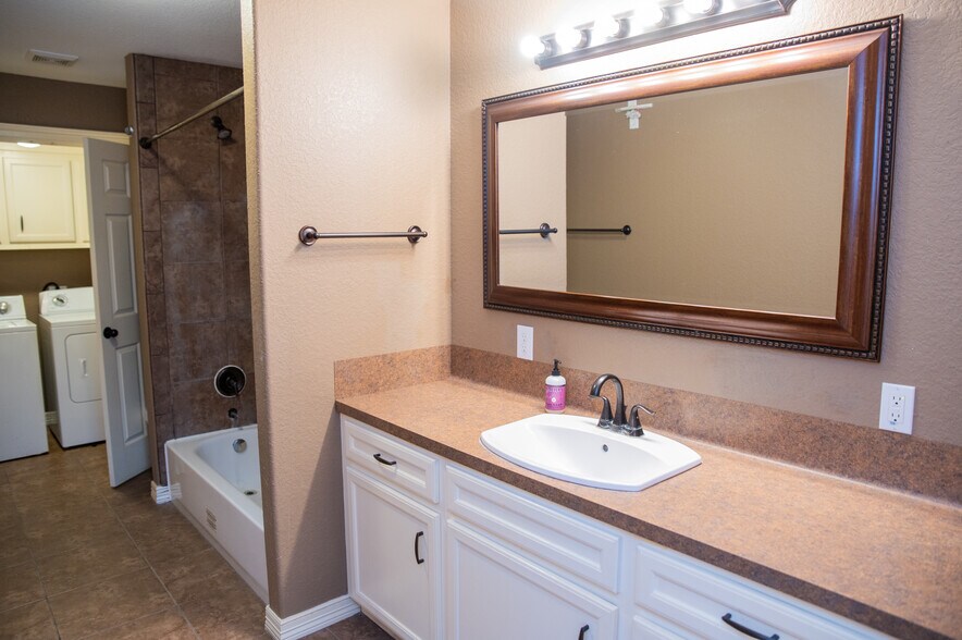 More Photos Of 11066 Highway 242, Conroe Warehouse For Sale