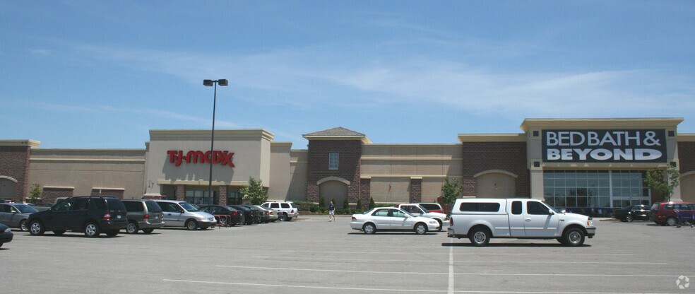 More Photos Of 1850-1860 Chipman Rd, Lee's Summit Unknown For Lease