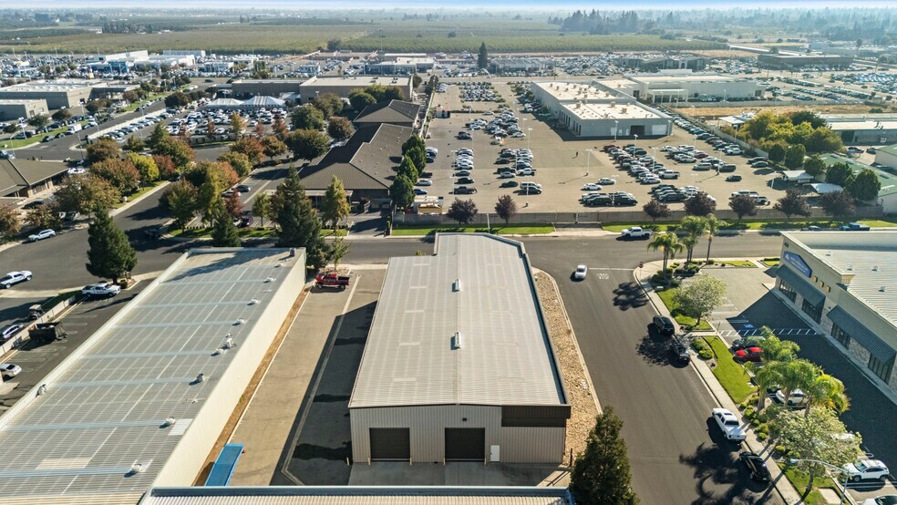 More Photos Of 401 Glass Ln, Modesto Warehouse For Lease