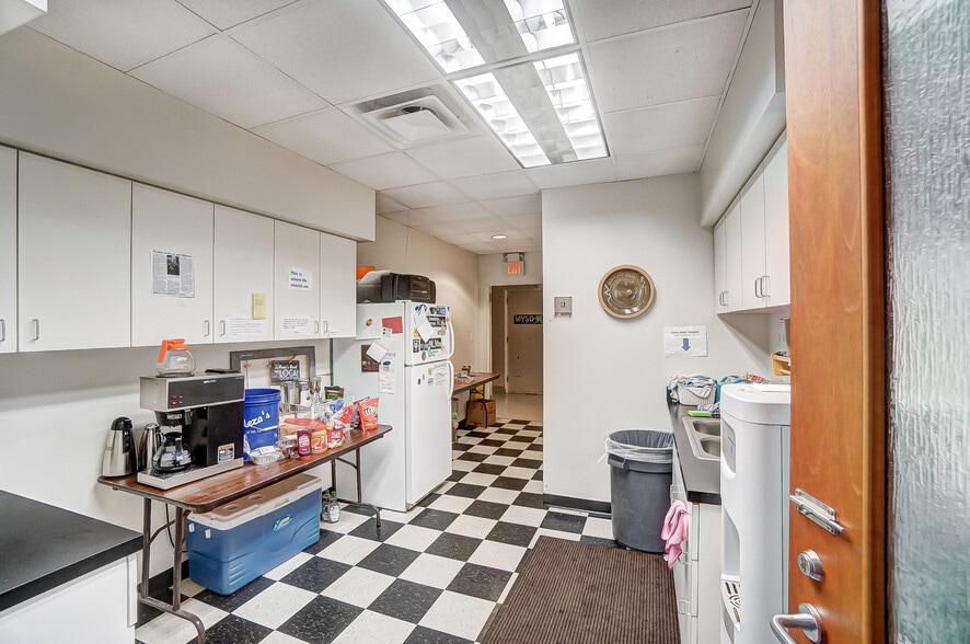 More Photos Of 150 E South College St, Yellow Springs Research And Development For Sale